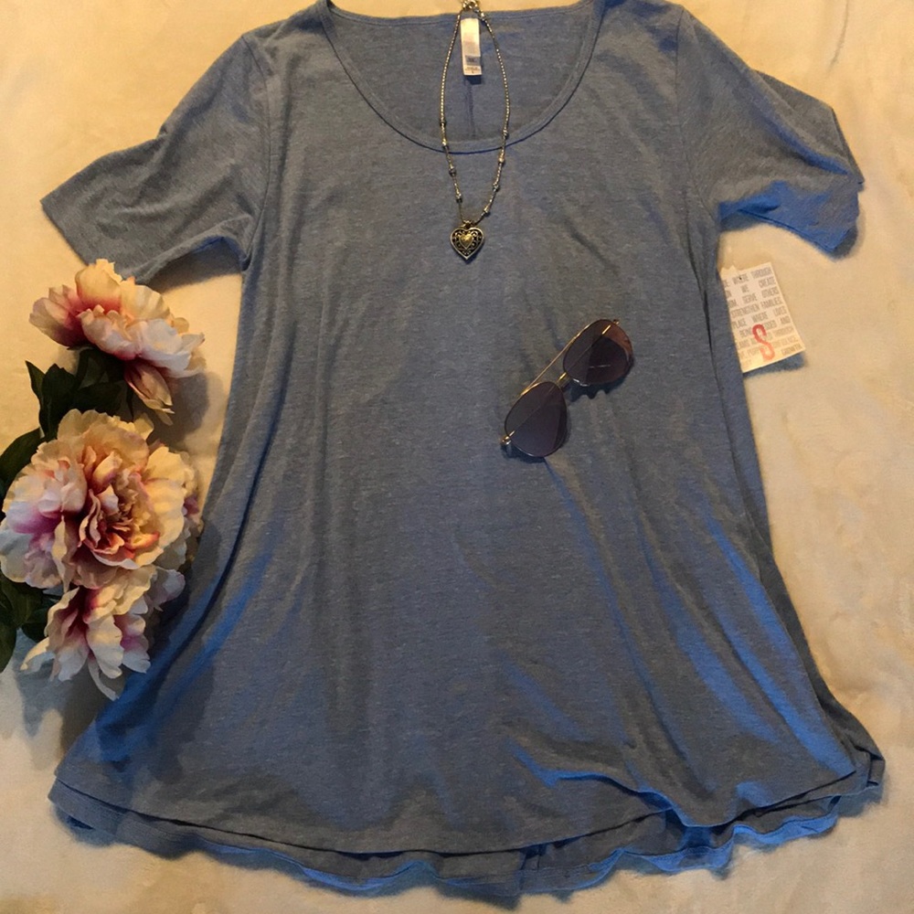 Luluroe classic tee